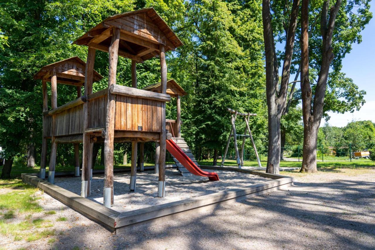 Hotel Zur Waldhufe Doberlug-Kirchhain Kültér fotó